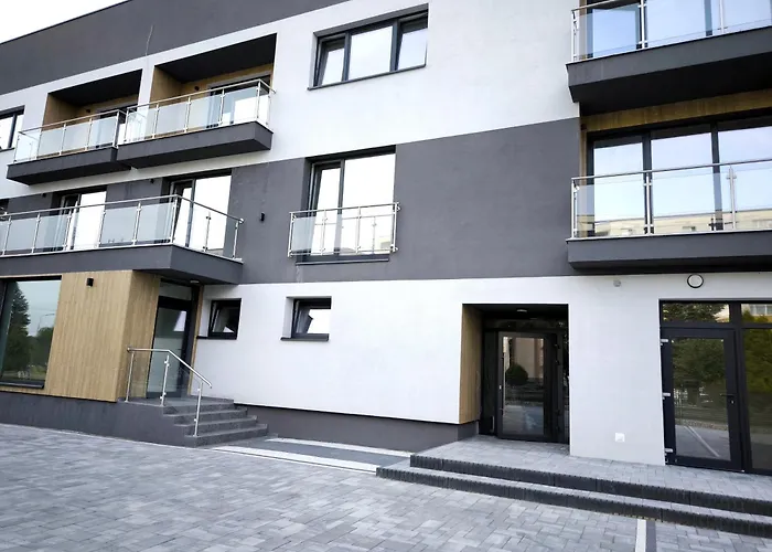 Karpatia S Privatnym Parkovanim 게스트하우스 3*