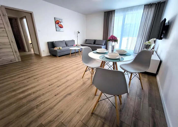 Karpatia S Privatnym Parkovanim 게스트하우스 스비드니크