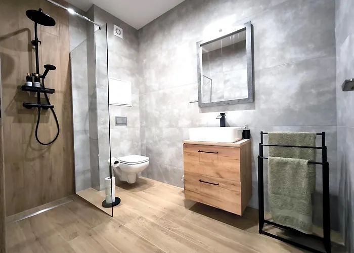 Karpatia S Privatnym Parkovanim 게스트하우스